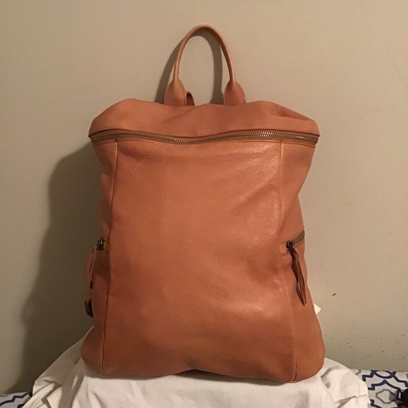 😍VILENCA, HOLLAND, beautiful tan backpack, new condition, see photos - Picture 1 of 8